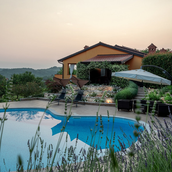 Villa Diora Home & Spa, Villa Diora Karojba