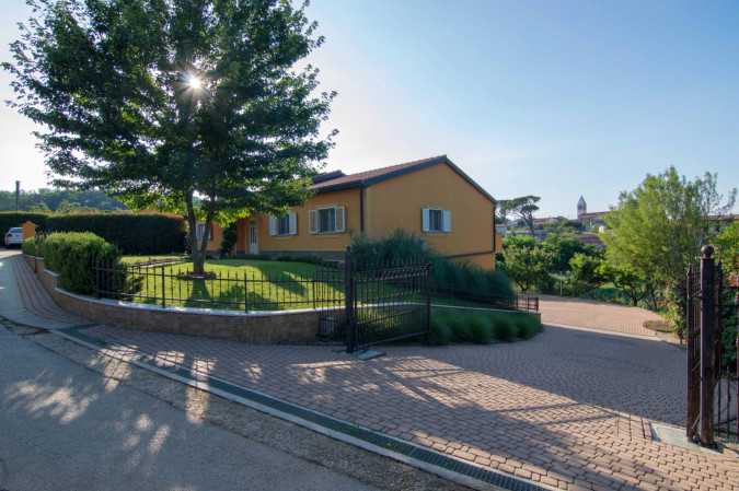 Exterior, Villa Diora Karojba