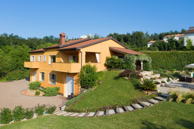 Exterior, Villa Diora Karojba