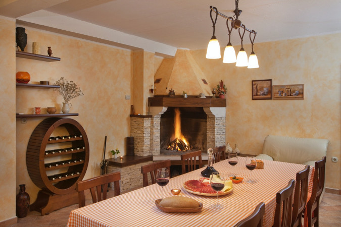 Interior, Villa Diora Karojba